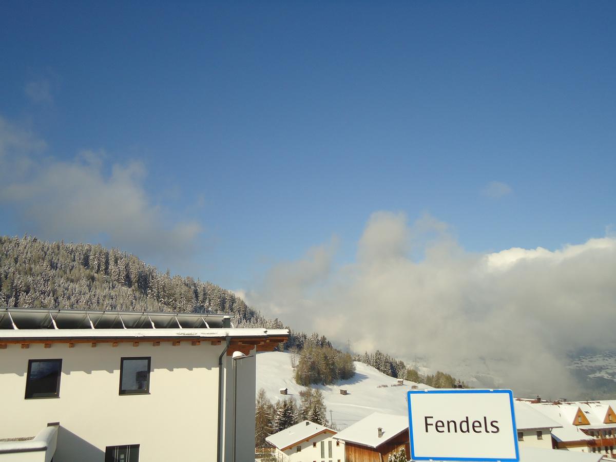 Appartement Schneekristall Fendels Buitenkant foto